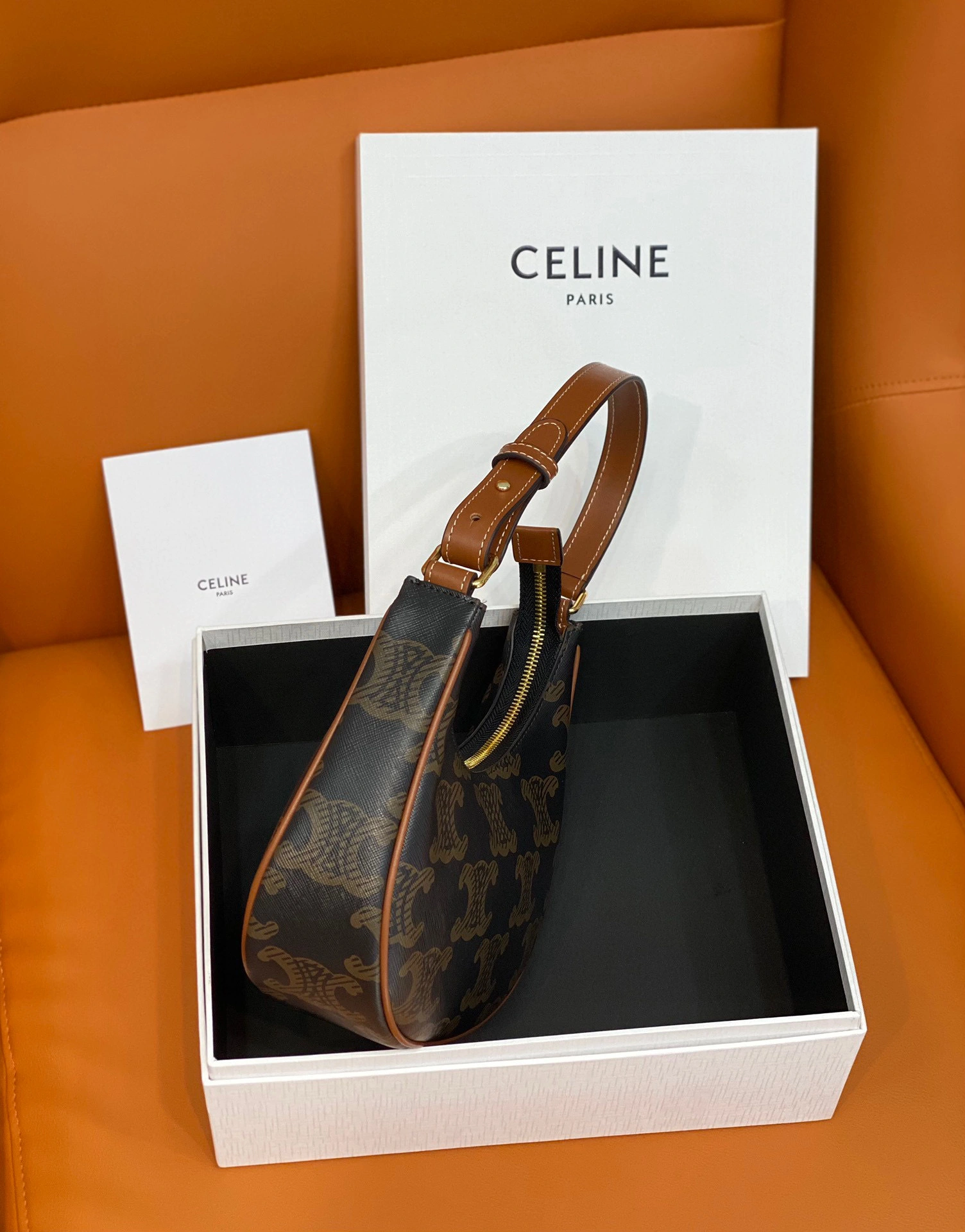 MOMO- high quality version 193952EIC.04LU AVA XL cowhide item：C-B050A0930C